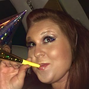 Meet your Posher, Shana